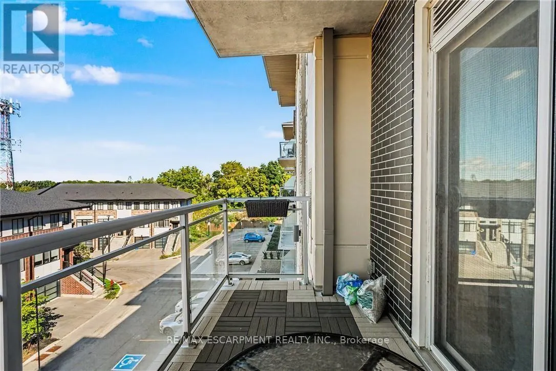 413 - 16 MARKLE CRESCENT