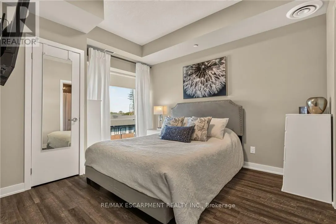 413 - 16 MARKLE CRESCENT