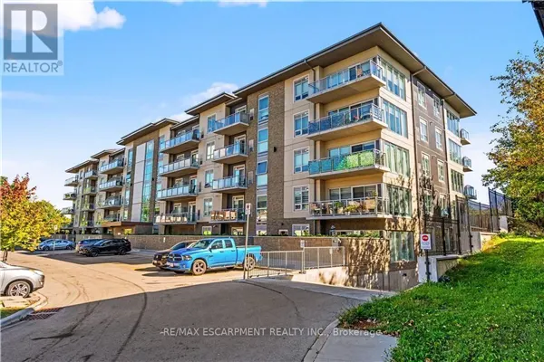 413 - 16 MARKLE CRESCENT