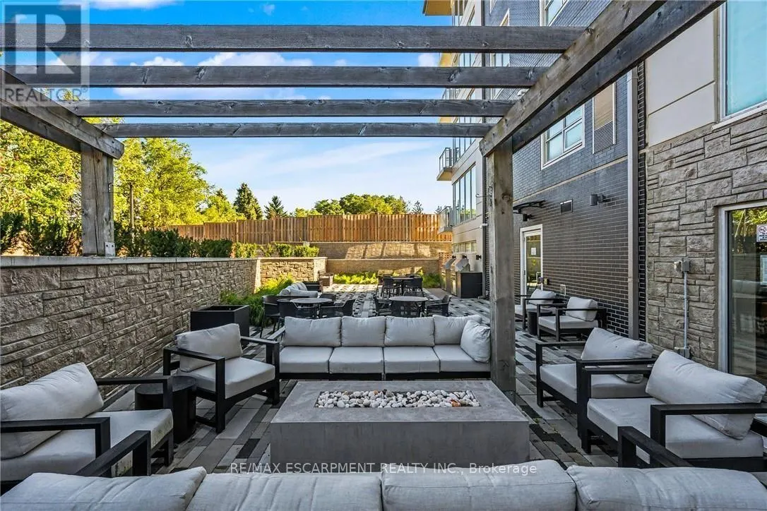 413 - 16 MARKLE CRESCENT