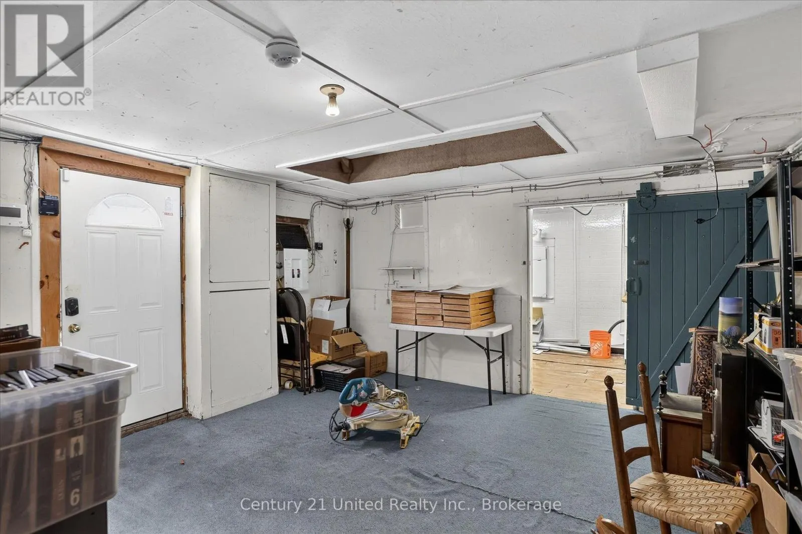 135 WALTON STREET