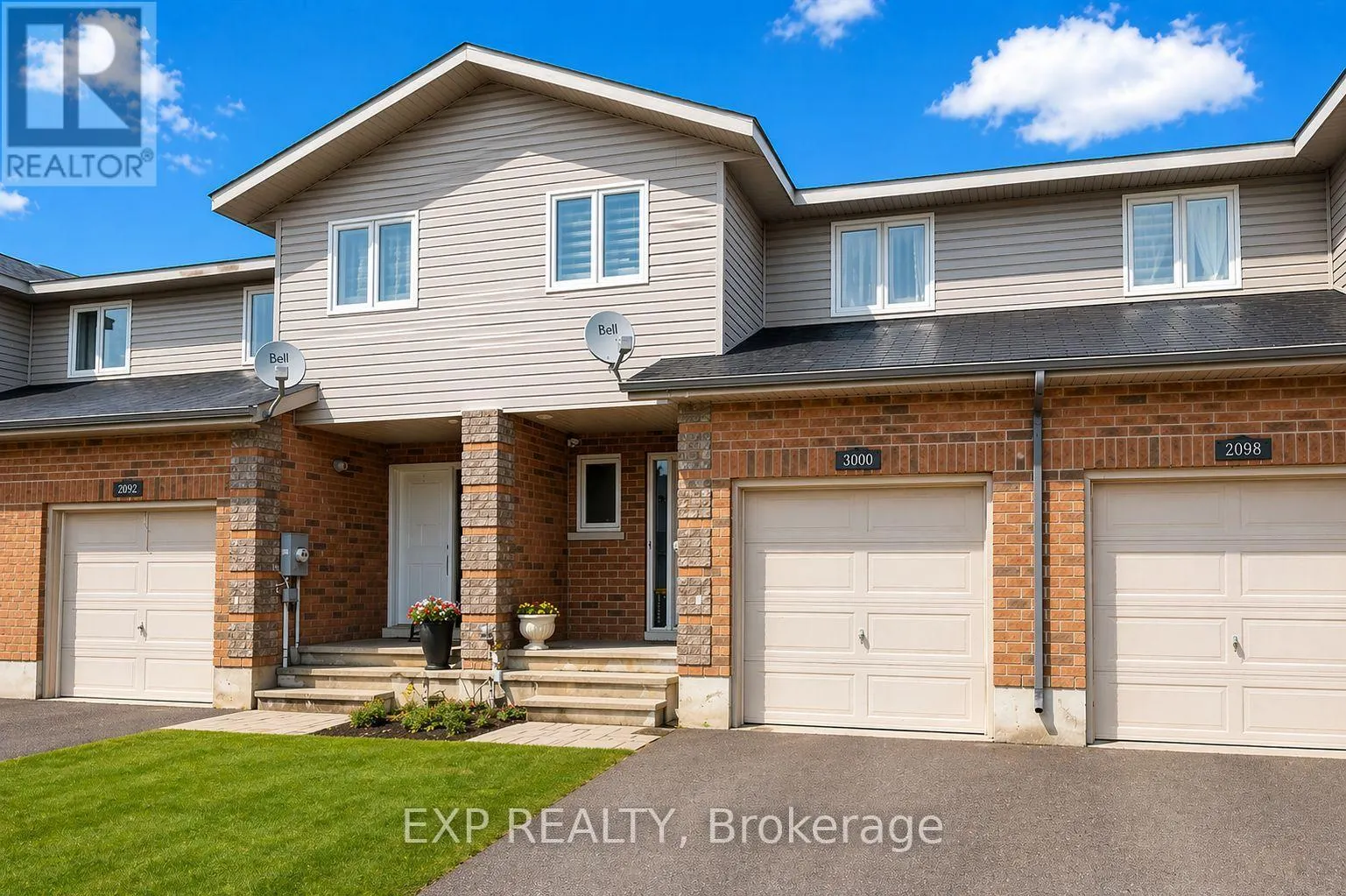 2086 SANDSTONE CRESCENT