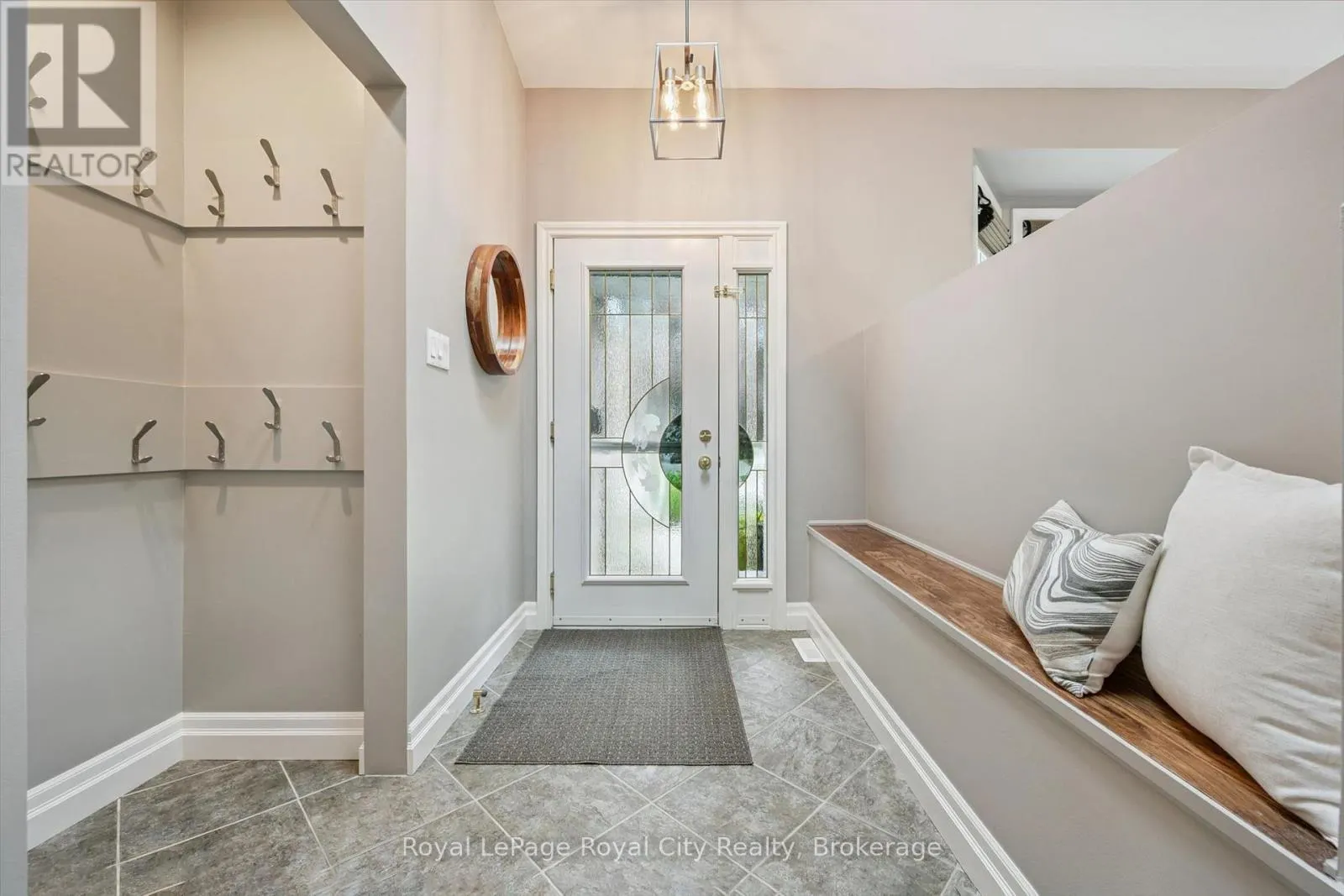 32 THORNHILL DRIVE