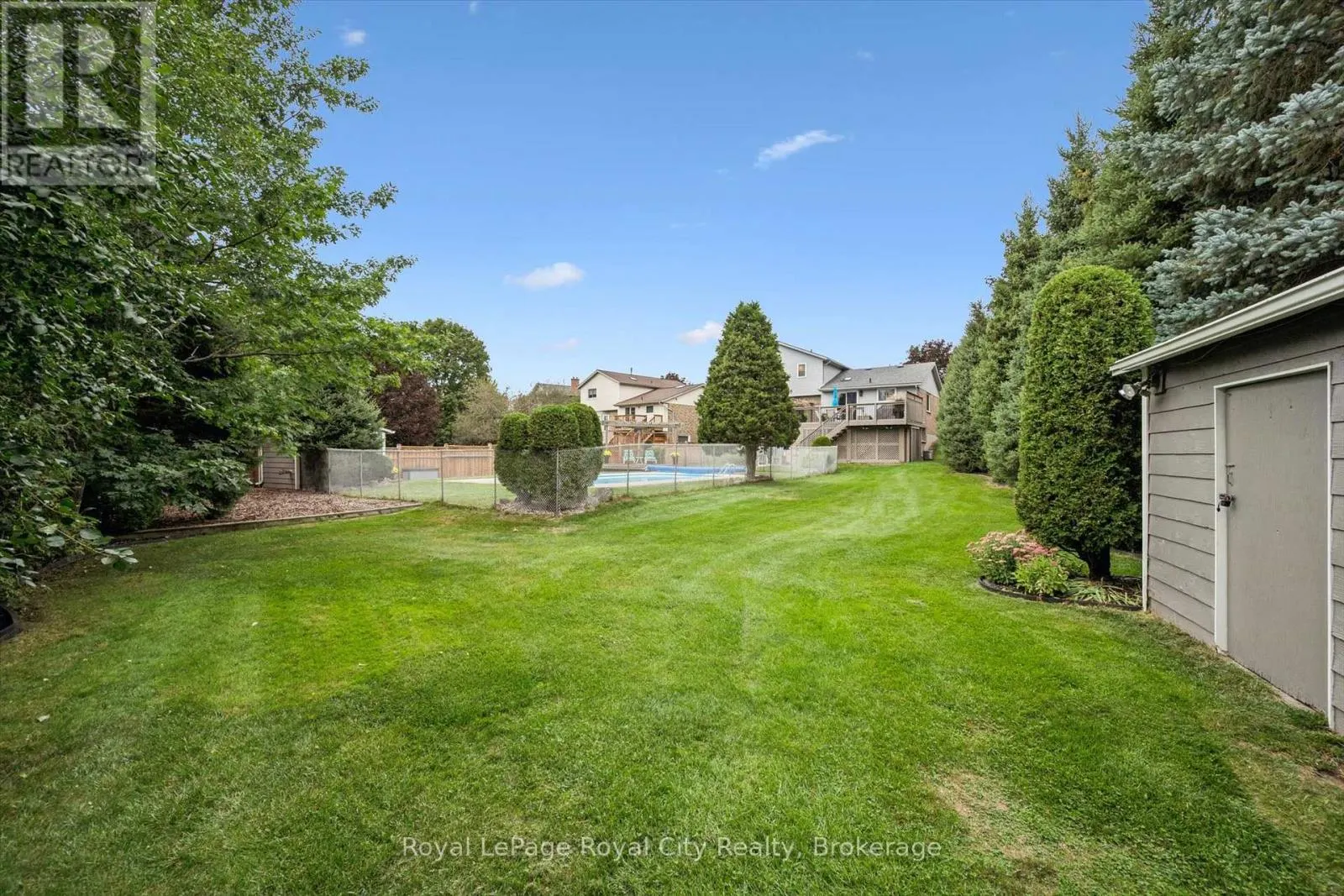 32 THORNHILL DRIVE