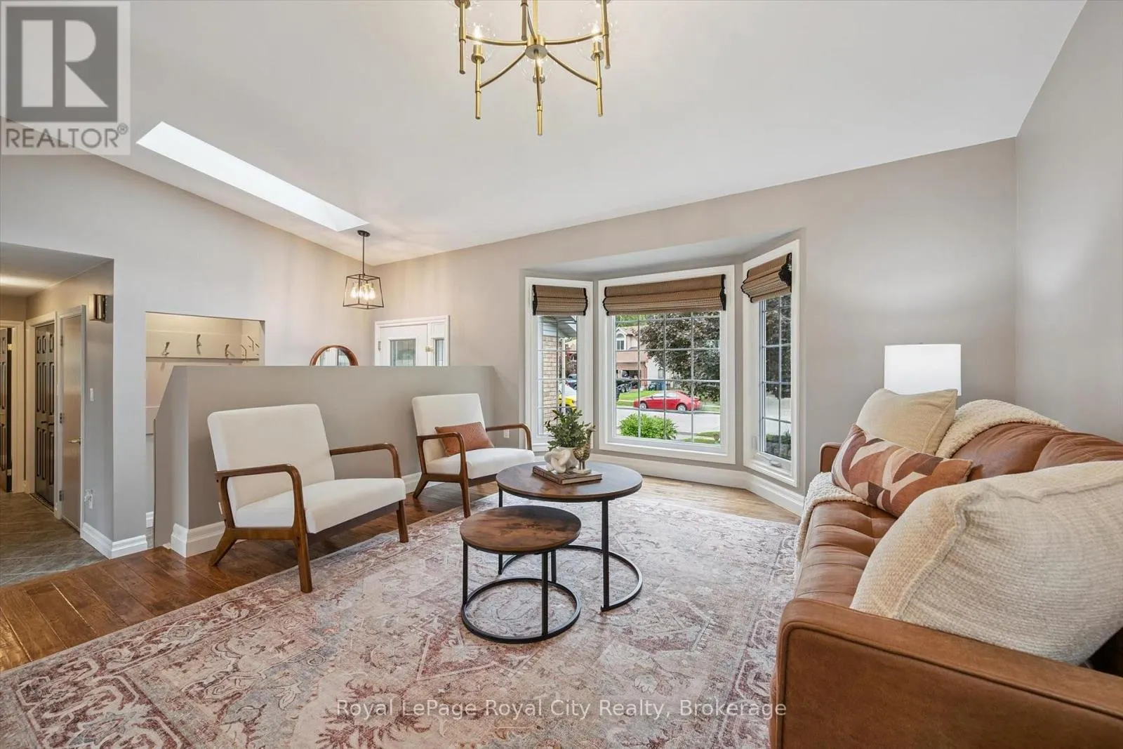 32 THORNHILL DRIVE