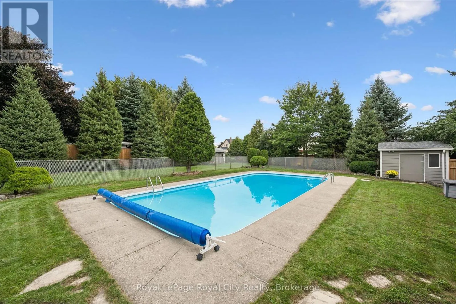 32 THORNHILL DRIVE