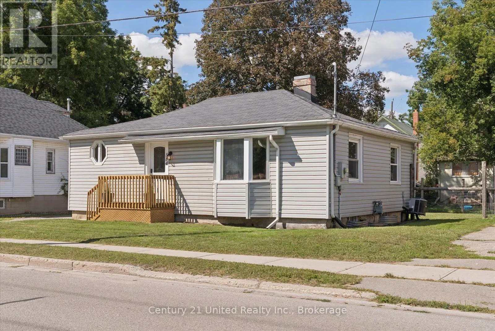 584 WOLFE STREET