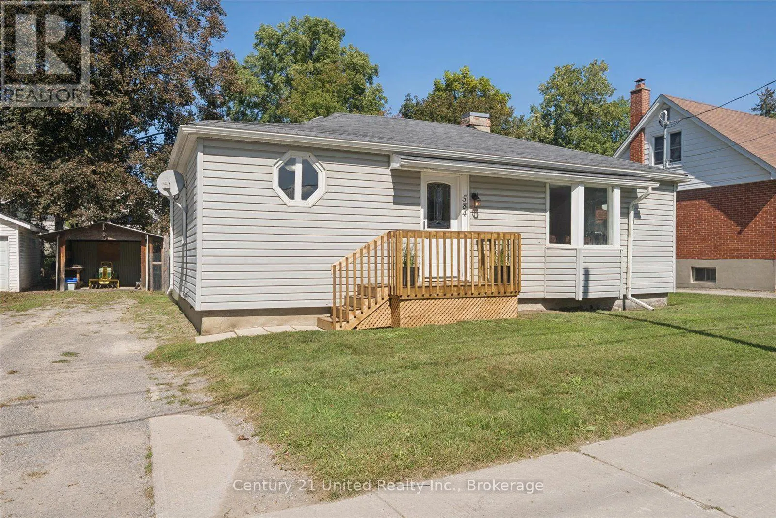 584 WOLFE STREET
