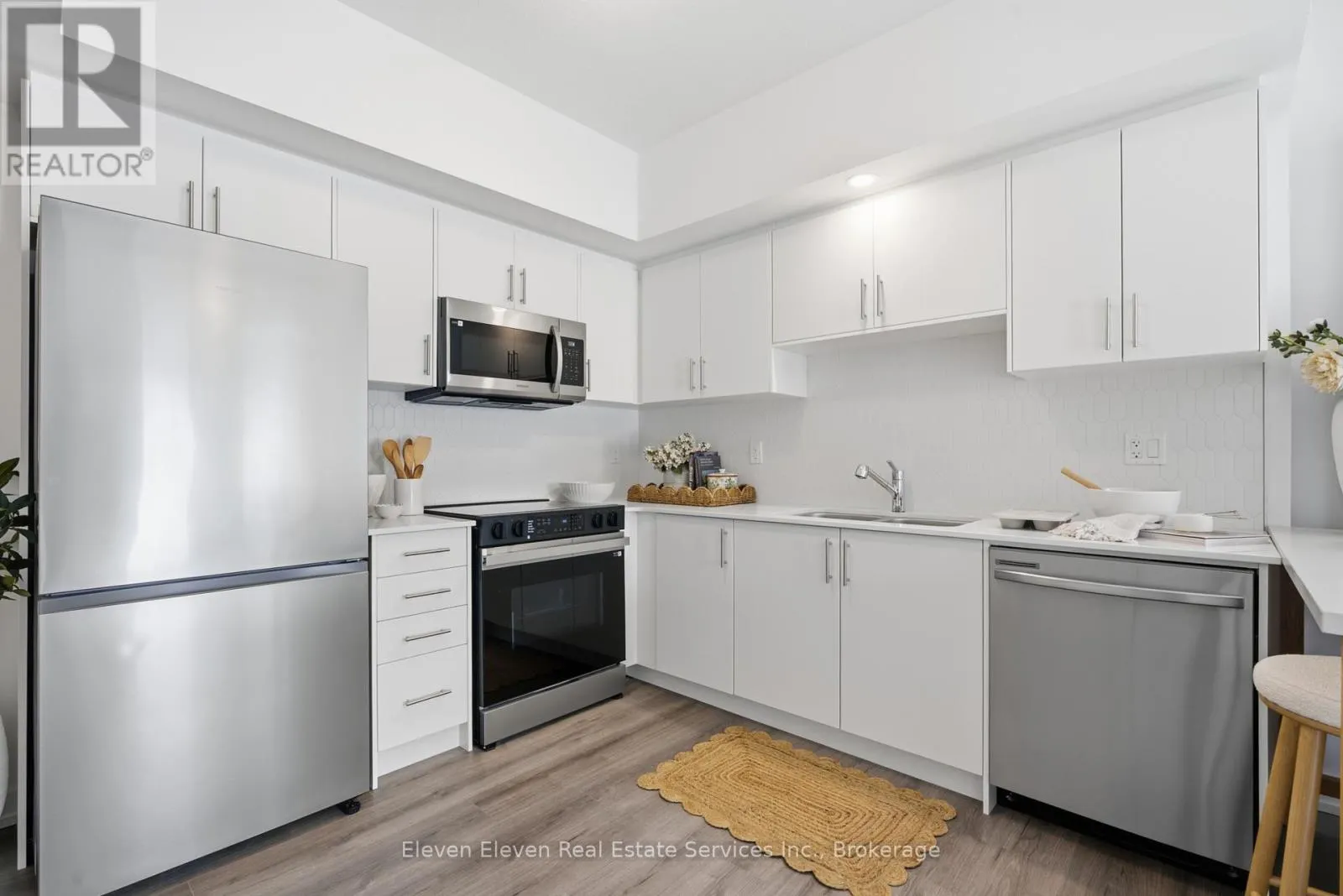 55 - 331 CLAIR ROAD E