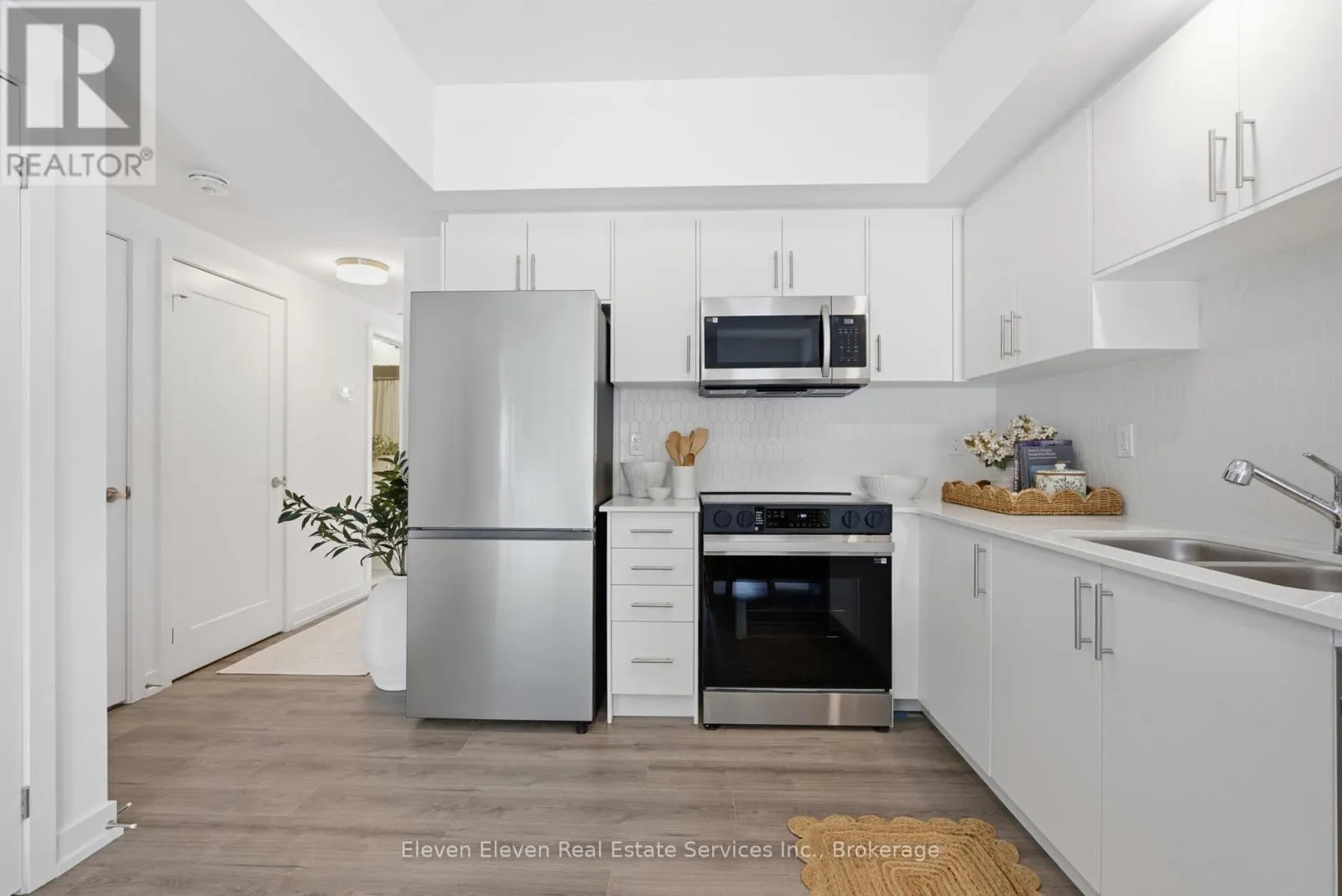 55 - 331 CLAIR ROAD E