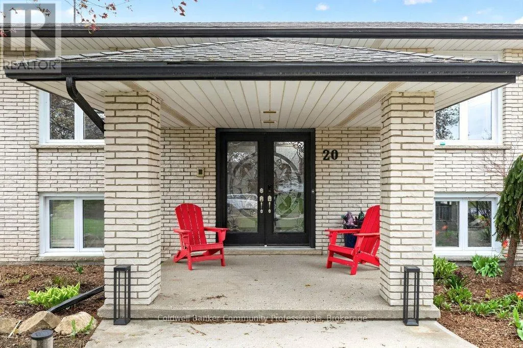 20 HARTFIELD DRIVE