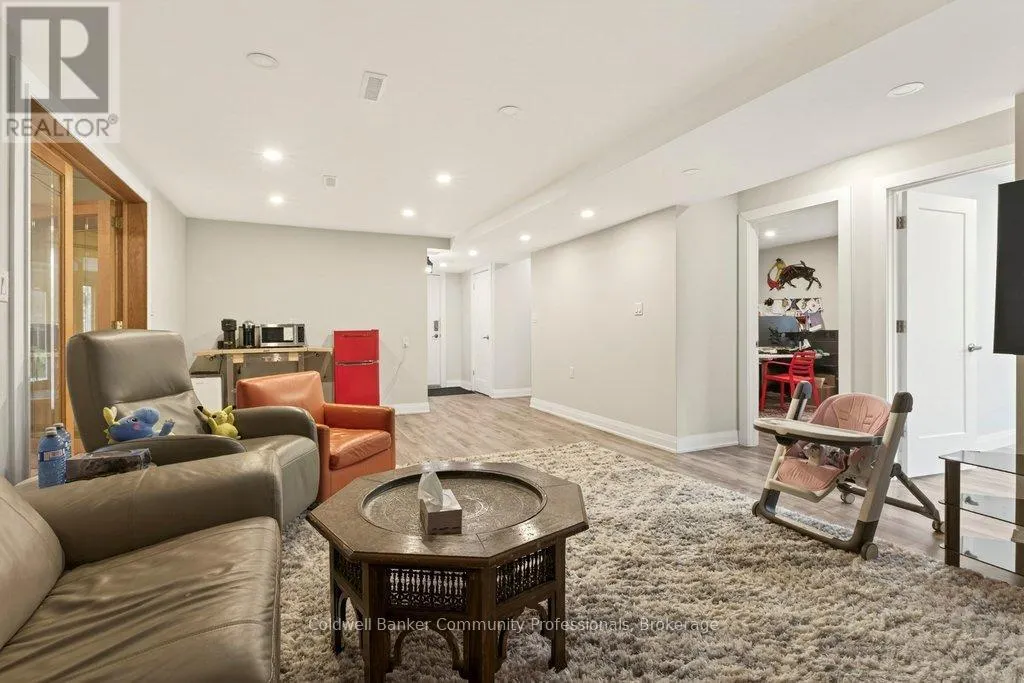 20 HARTFIELD DRIVE