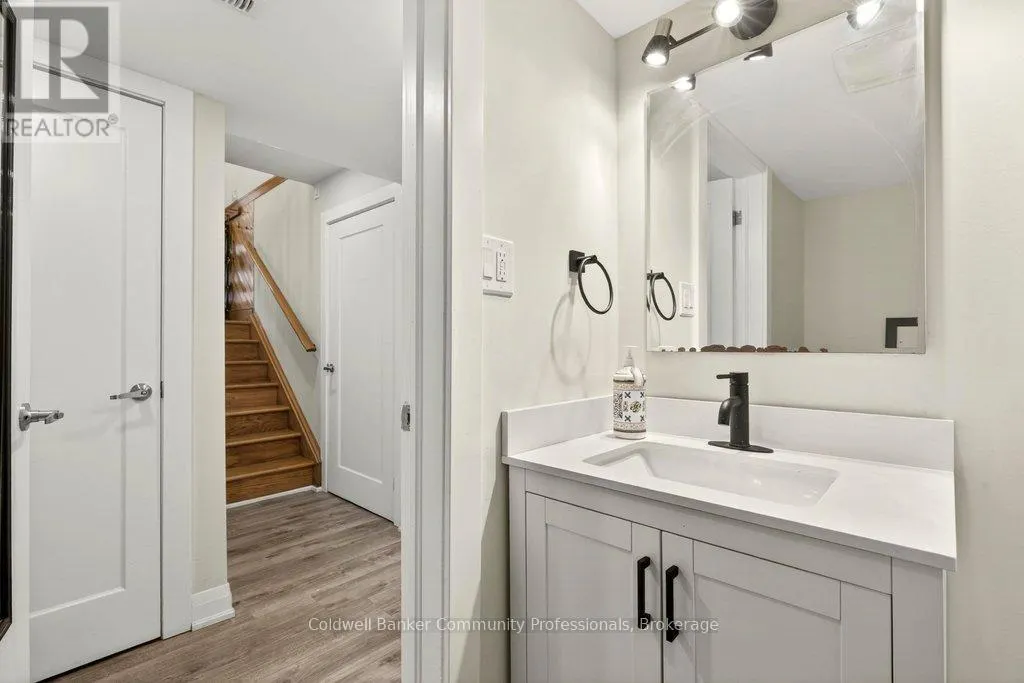 20 HARTFIELD DRIVE