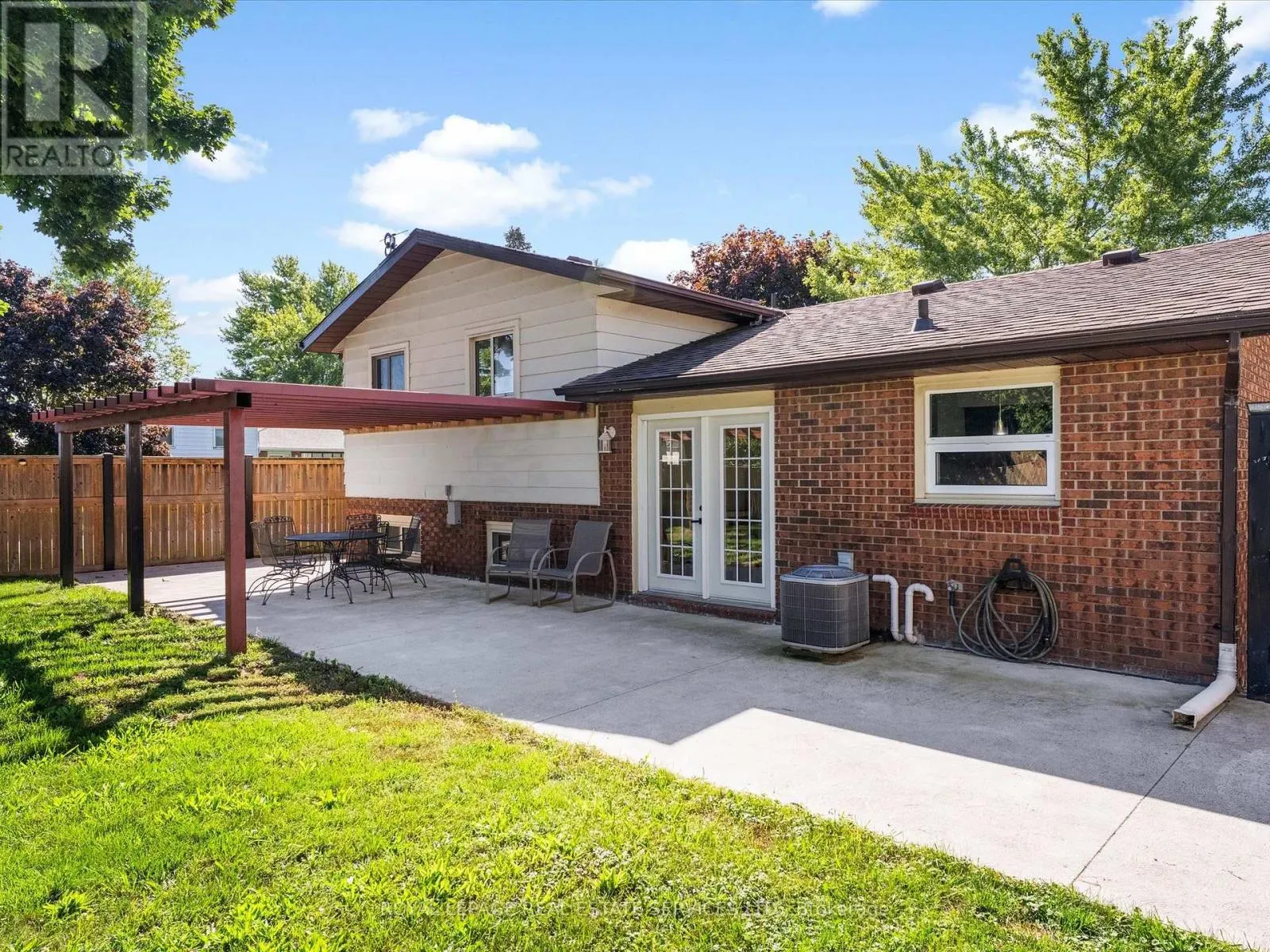 272 TAYLOR ROAD