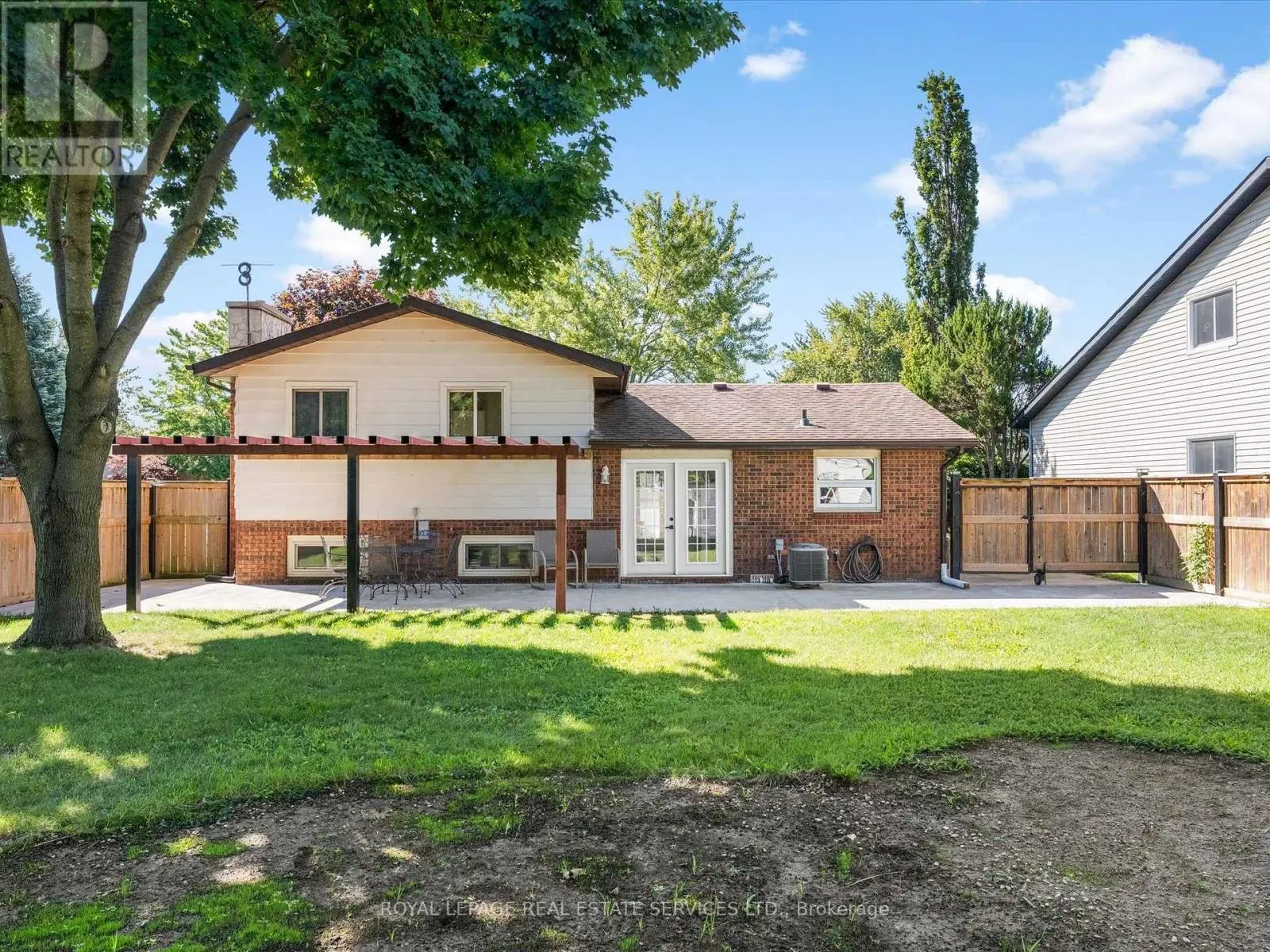 272 TAYLOR ROAD