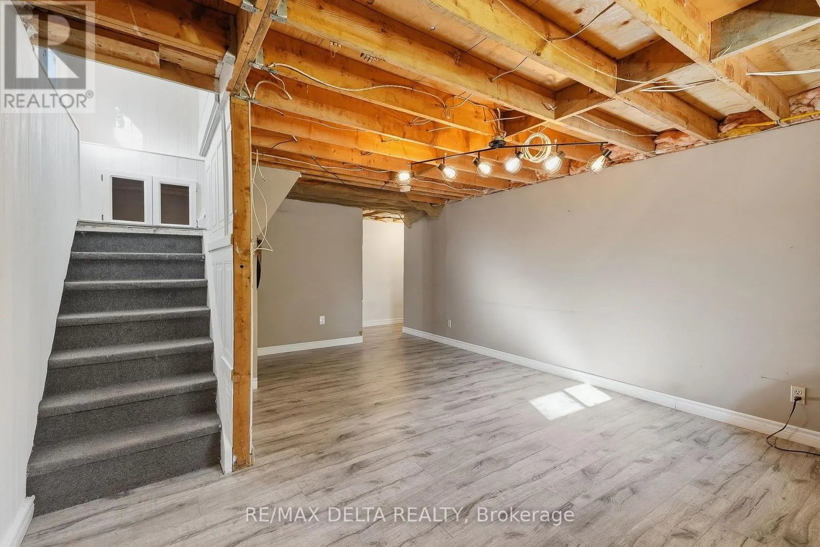 3137 UNION STREET