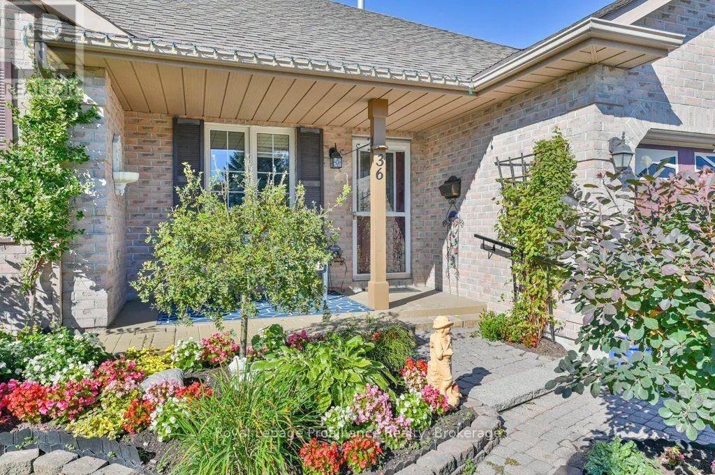 36 HEARTWOOD DRIVE