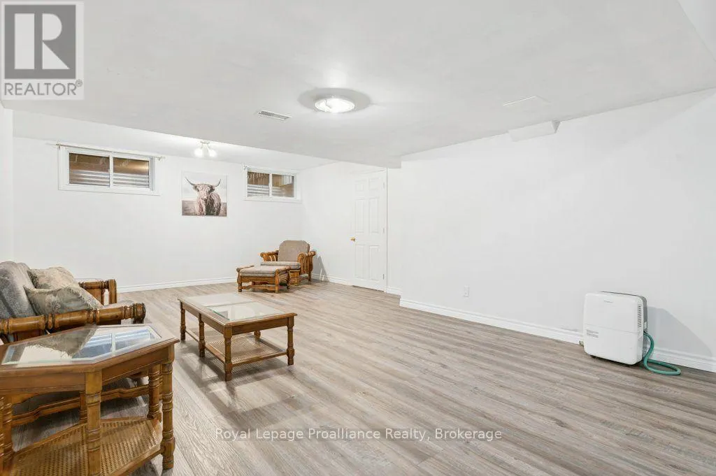 36 HEARTWOOD DRIVE