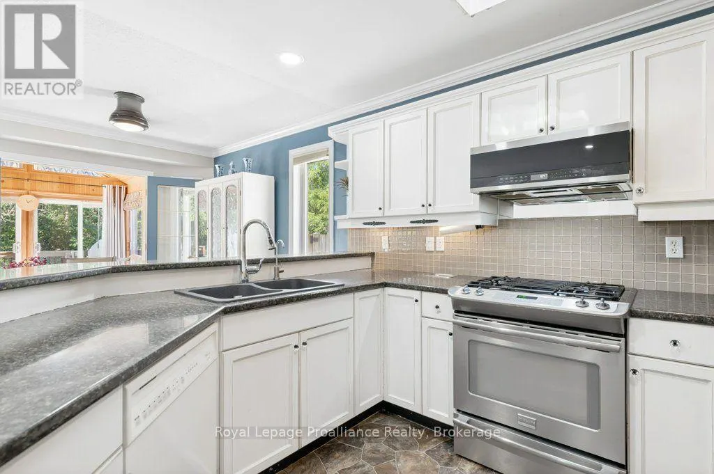 36 HEARTWOOD DRIVE