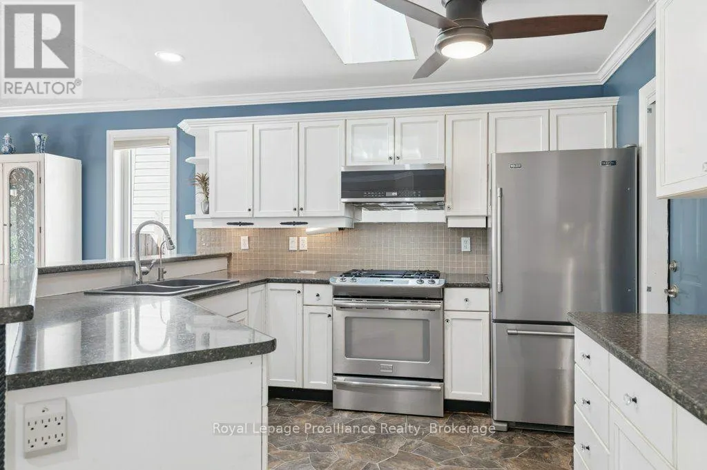 36 HEARTWOOD DRIVE