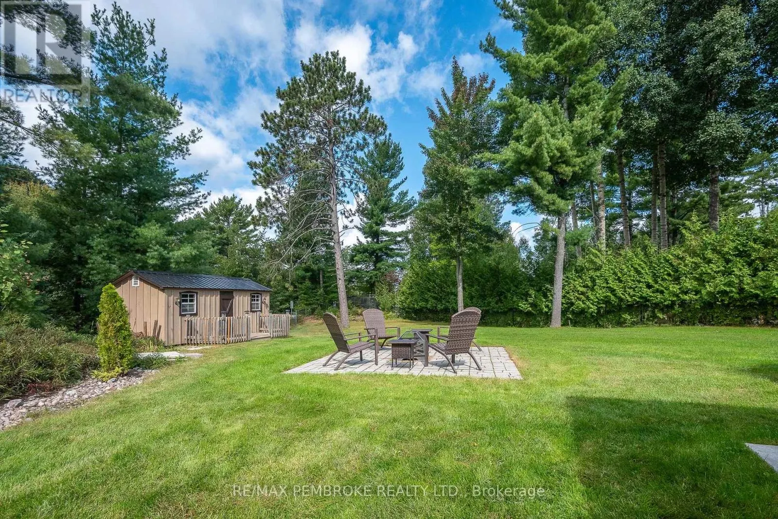 221 ORIOLE CRESCENT