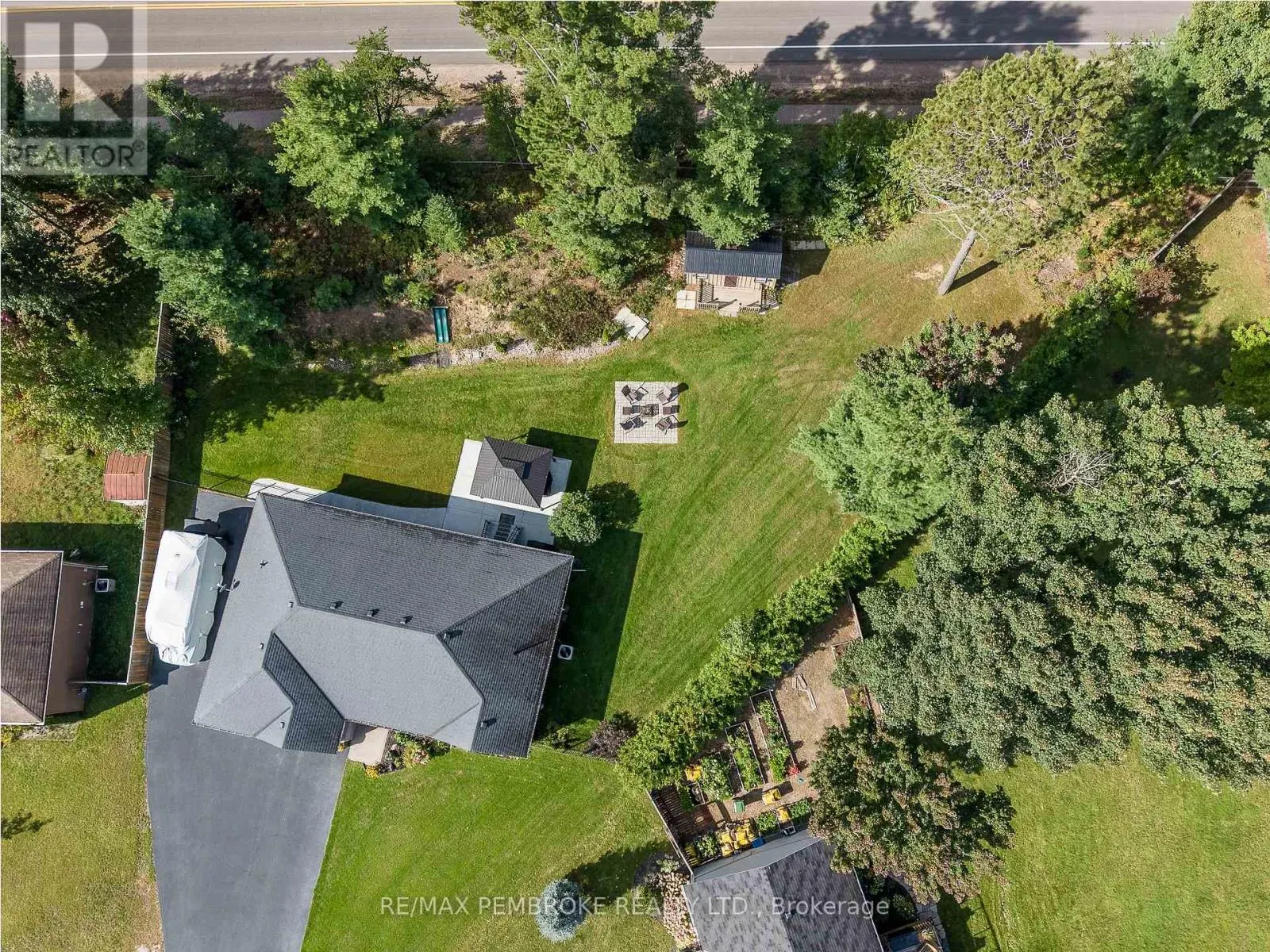 221 ORIOLE CRESCENT