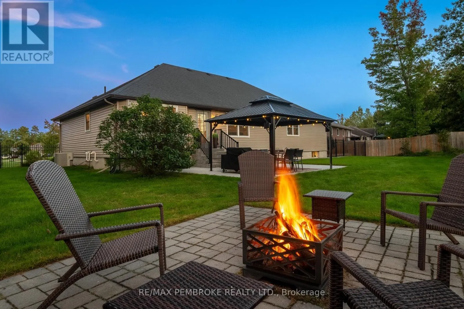 221 ORIOLE CRESCENT