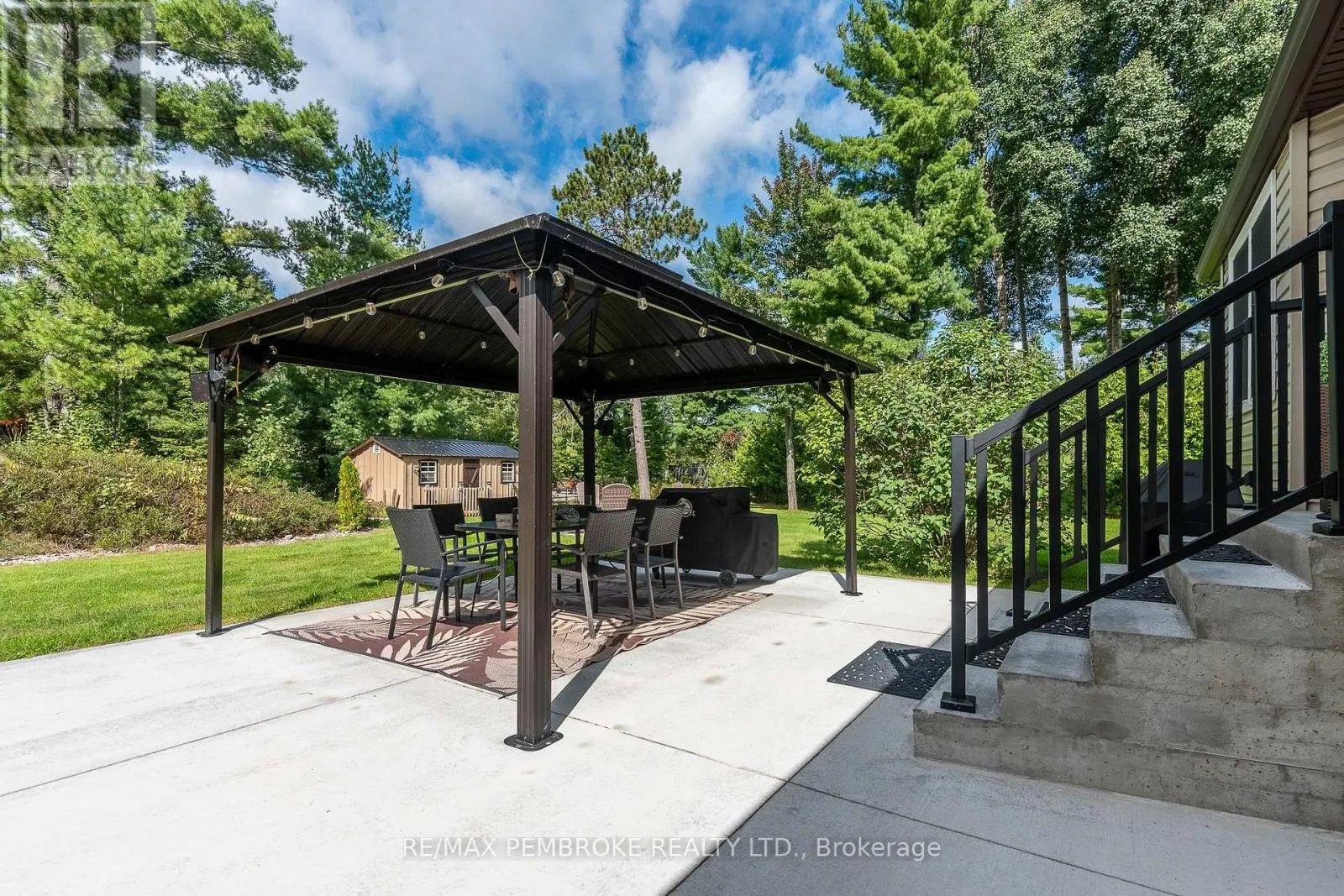 221 ORIOLE CRESCENT