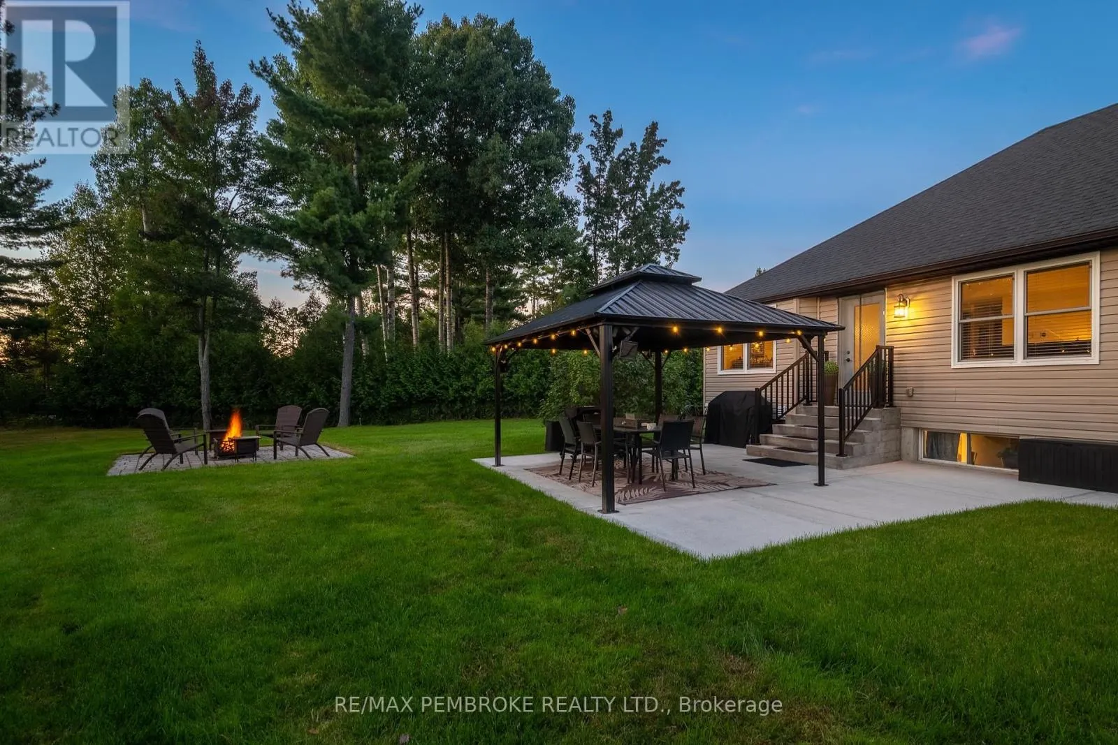 221 ORIOLE CRESCENT