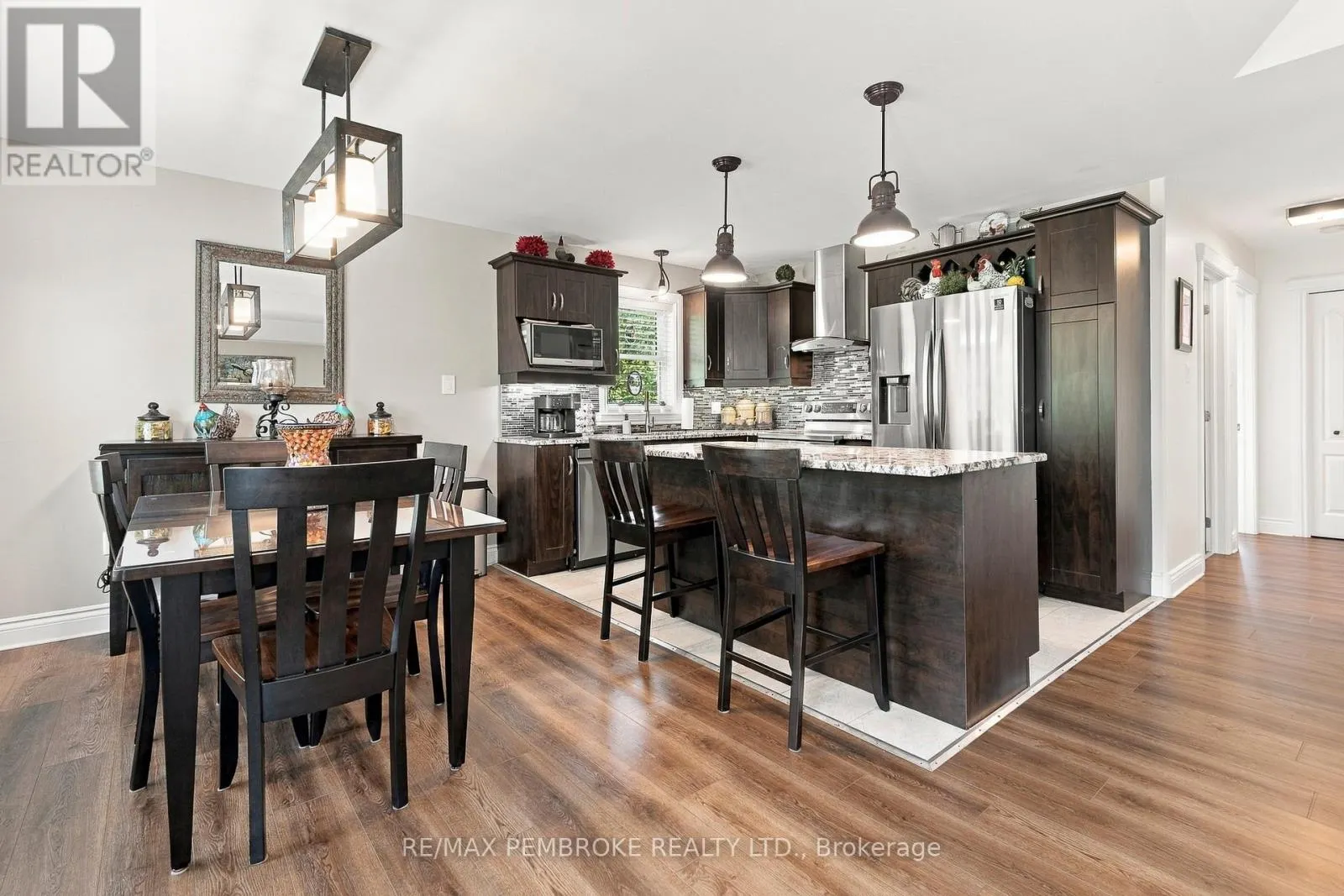221 ORIOLE CRESCENT