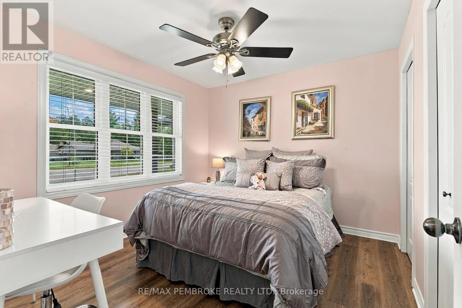 221 ORIOLE CRESCENT