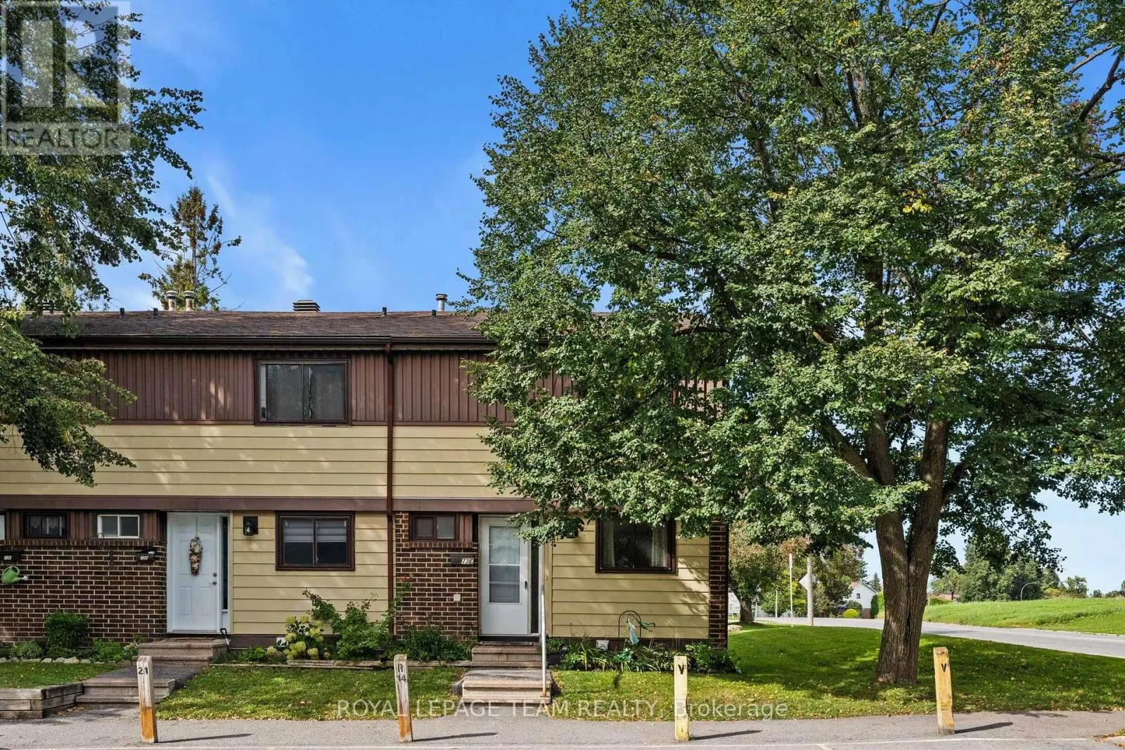E - 73 FOXFIELD DRIVE