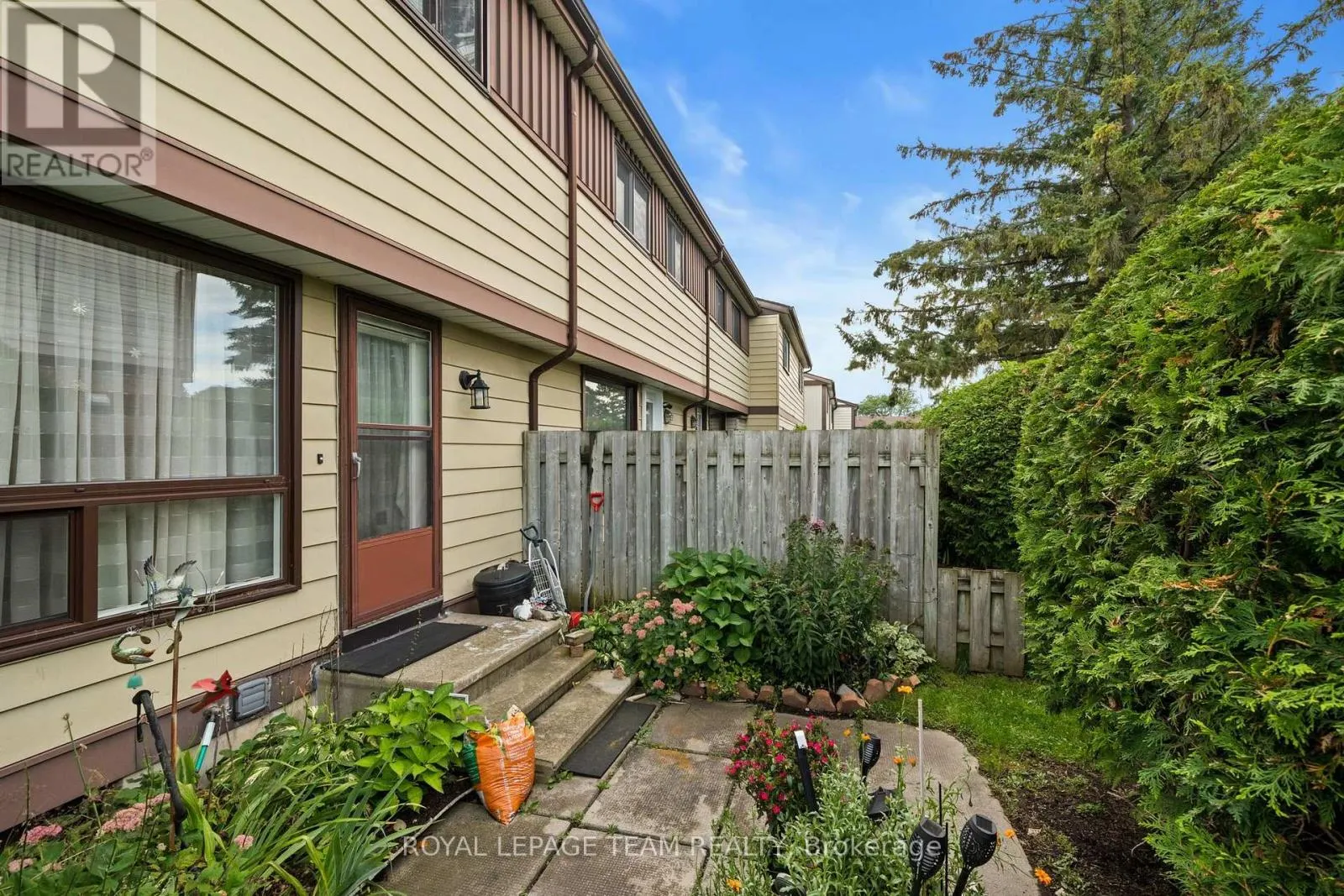 E - 73 FOXFIELD DRIVE