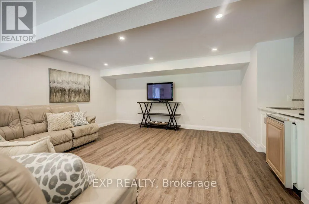 6542 ELLIS ROAD