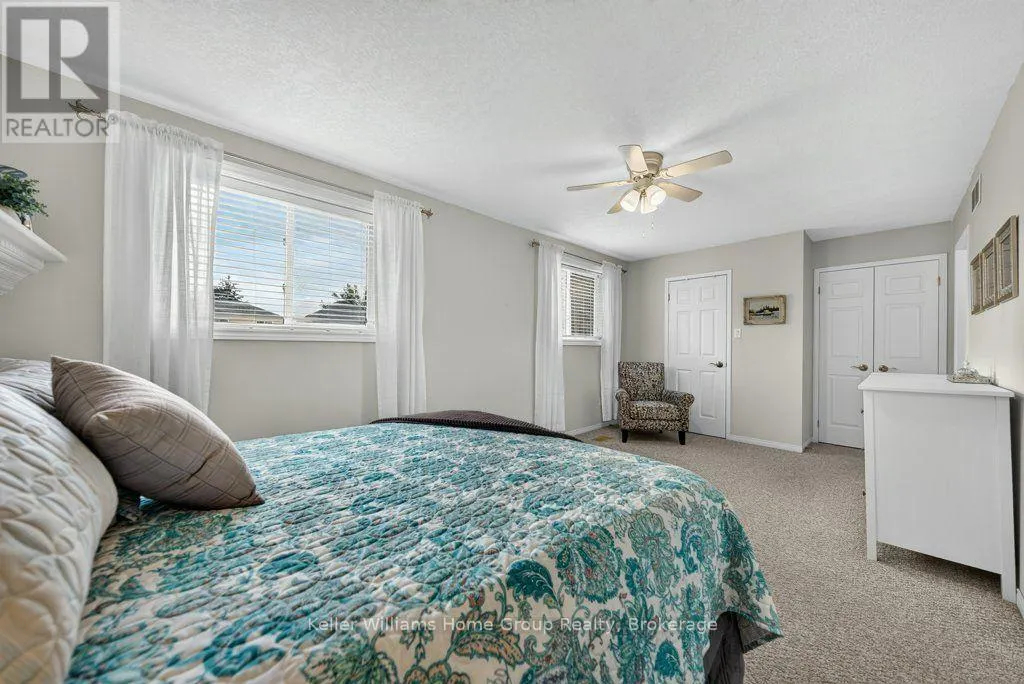19 PEGLAR CRESCENT