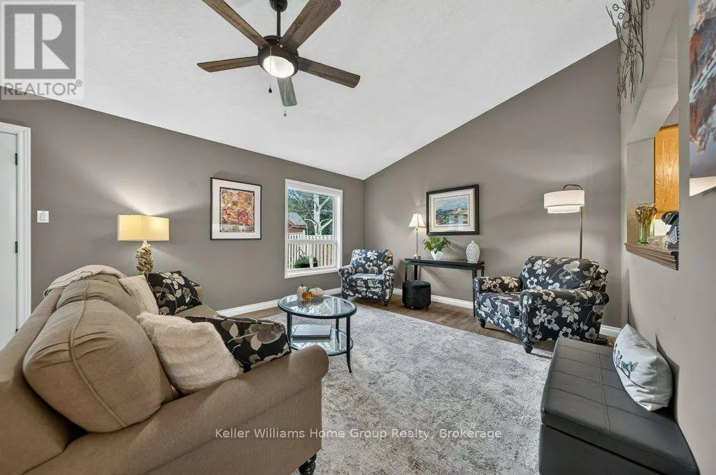 19 PEGLAR CRESCENT