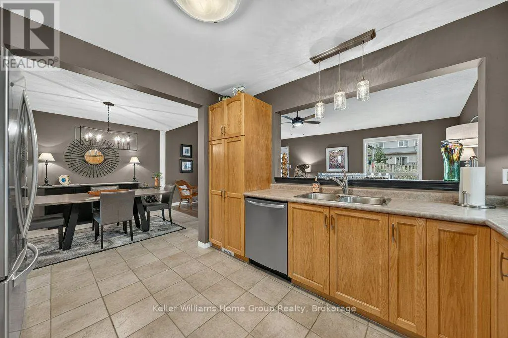 19 PEGLAR CRESCENT