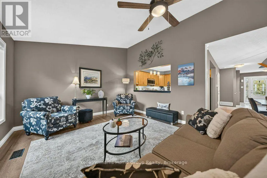19 PEGLAR CRESCENT