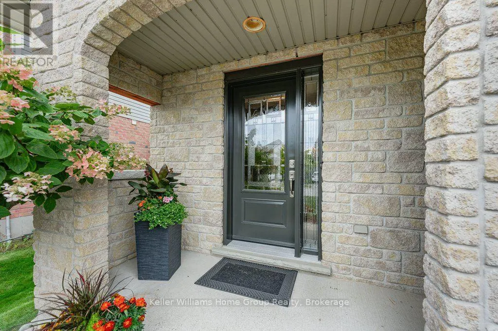 19 PEGLAR CRESCENT