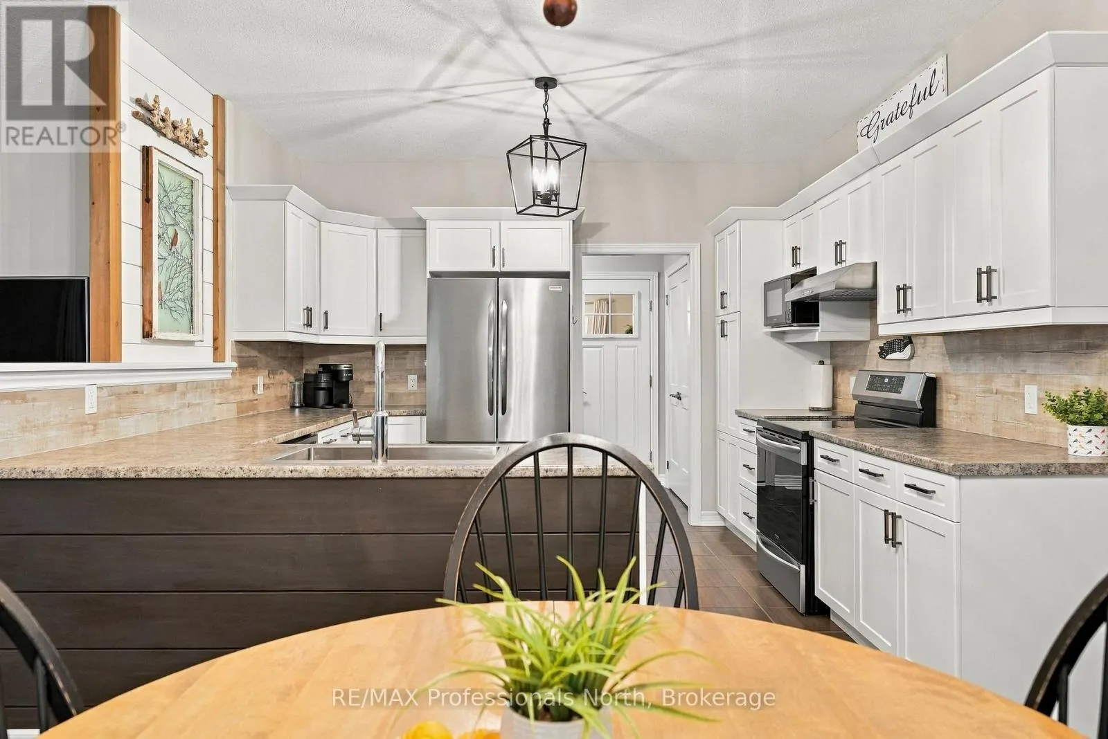 19 SELKIRK DRIVE