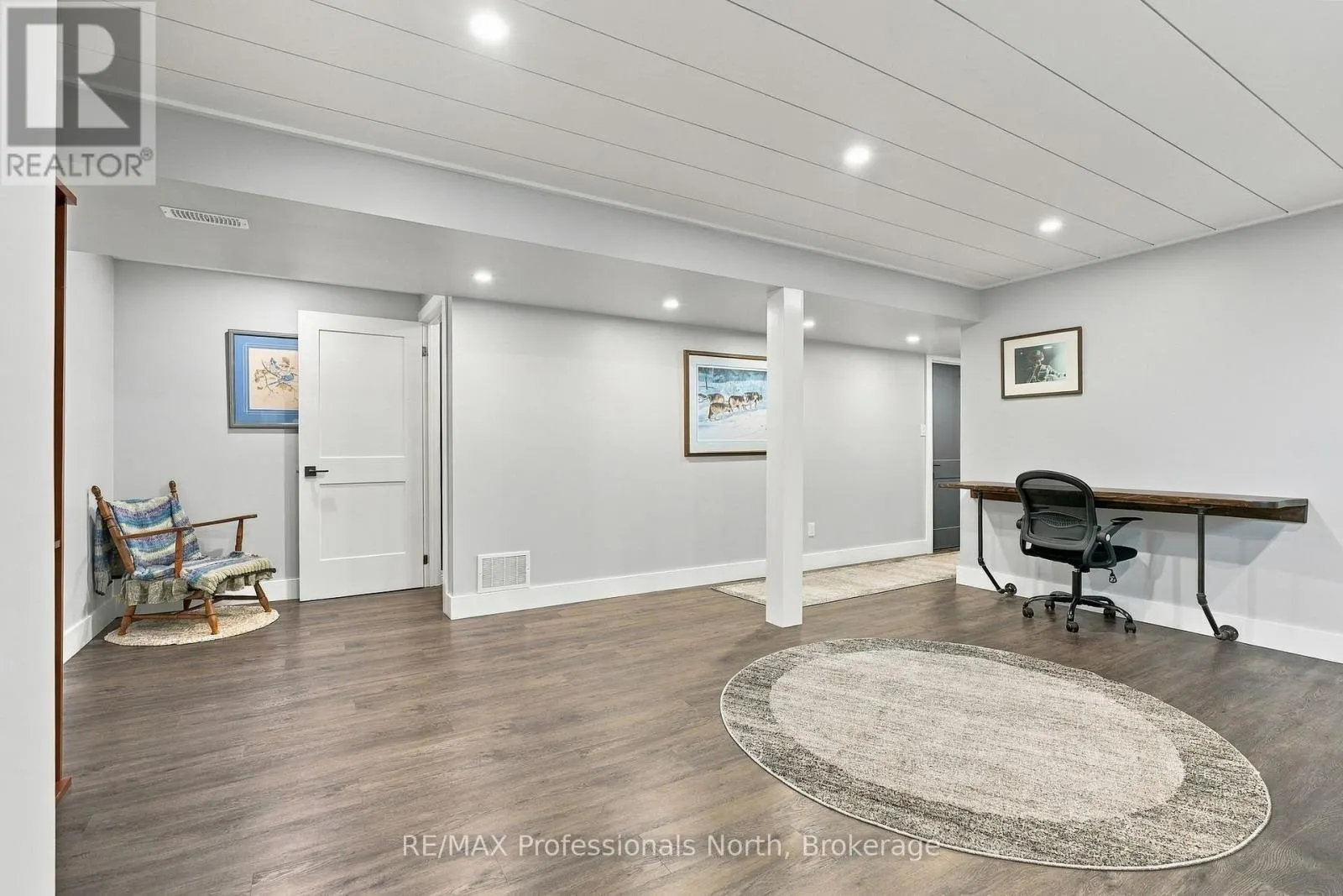19 SELKIRK DRIVE