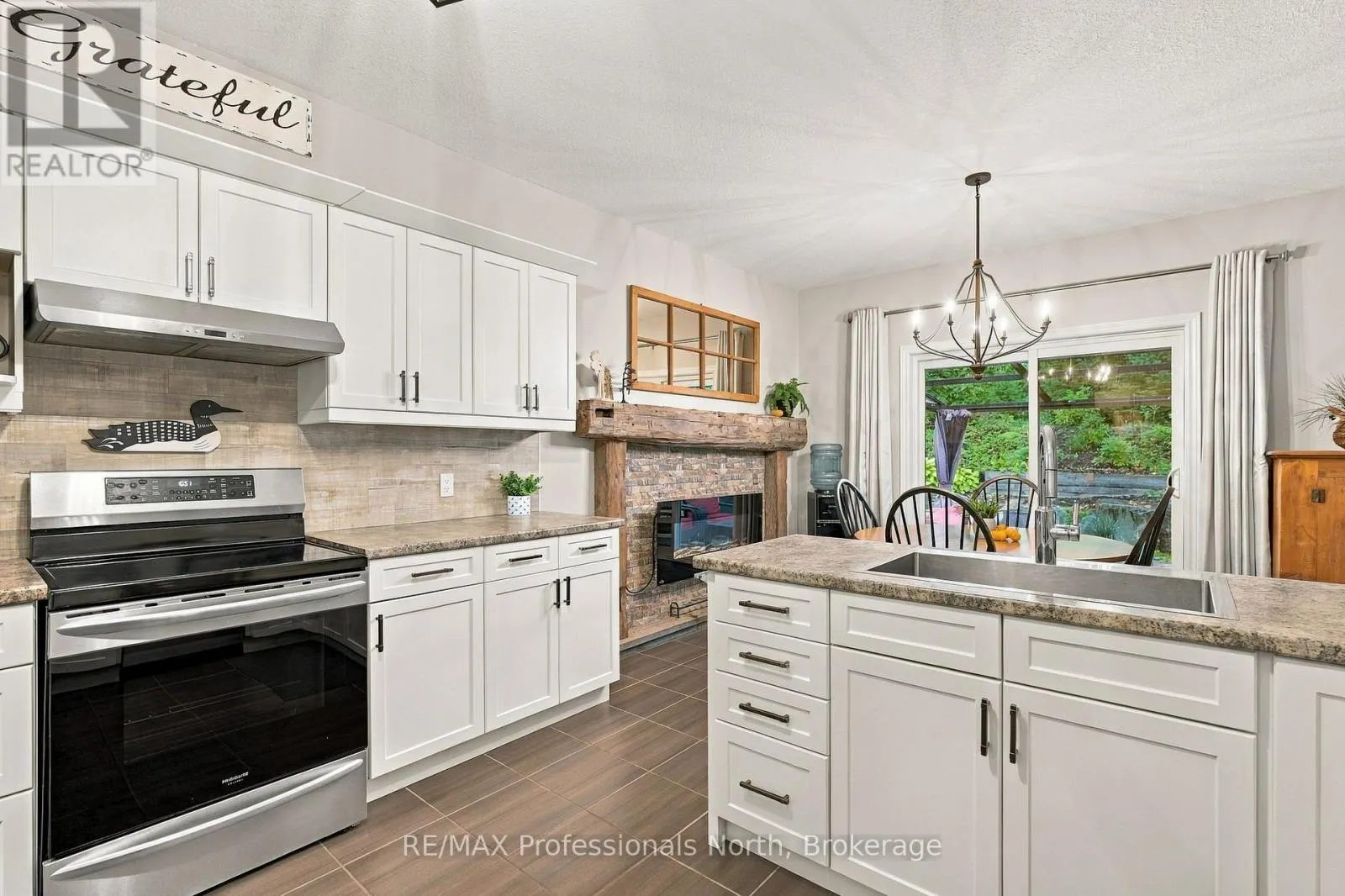 19 SELKIRK DRIVE
