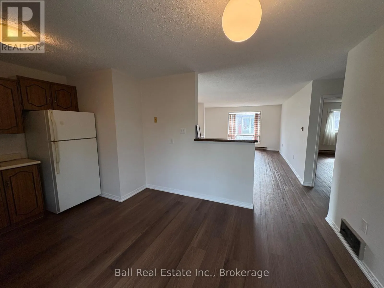 2 - 48 ANNE STREET #2