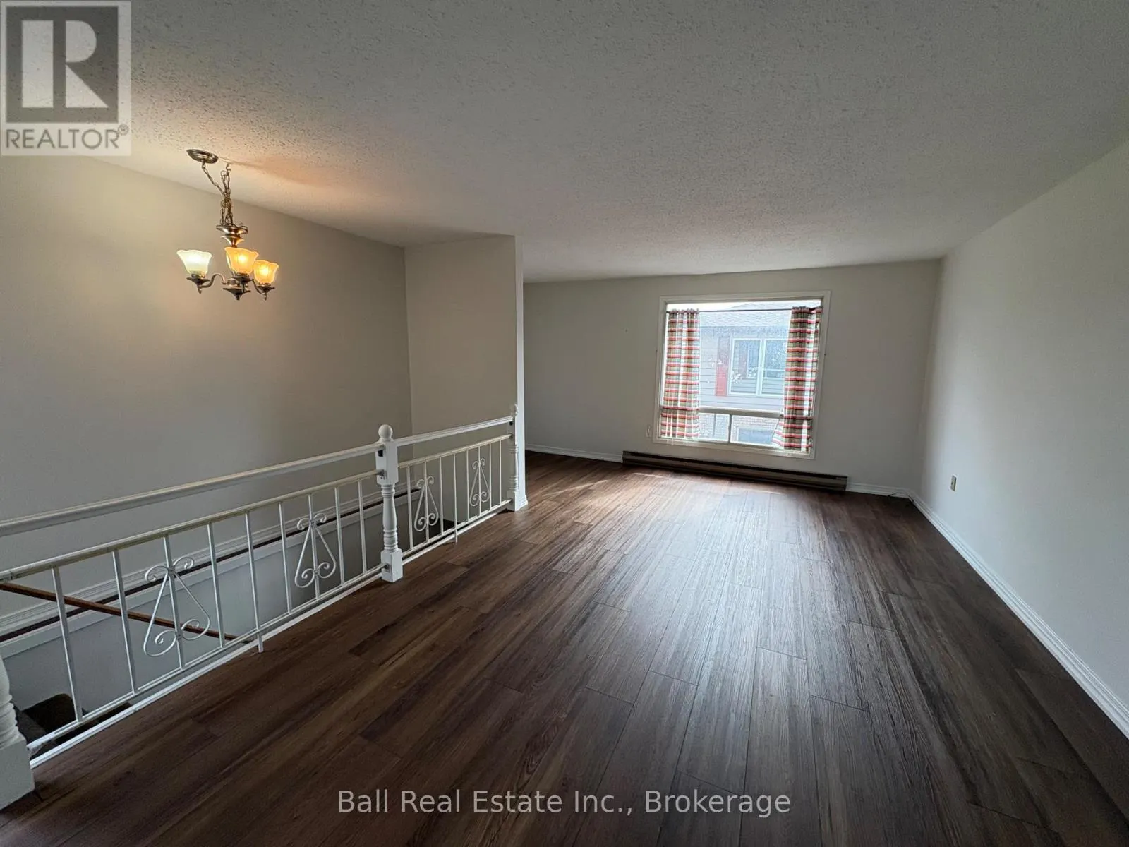 2 - 48 ANNE STREET #2