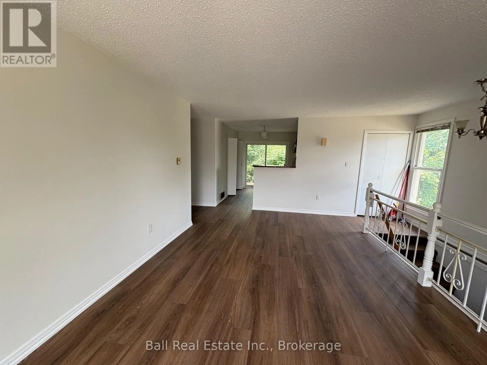 2 - 48 ANNE STREET #2