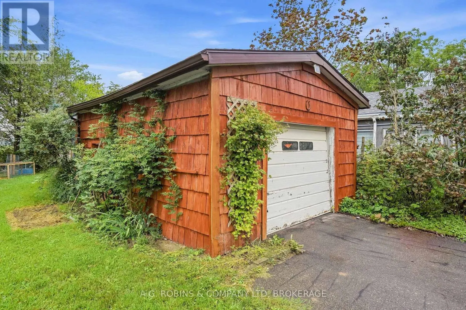 12040 LAKESHORE ROAD