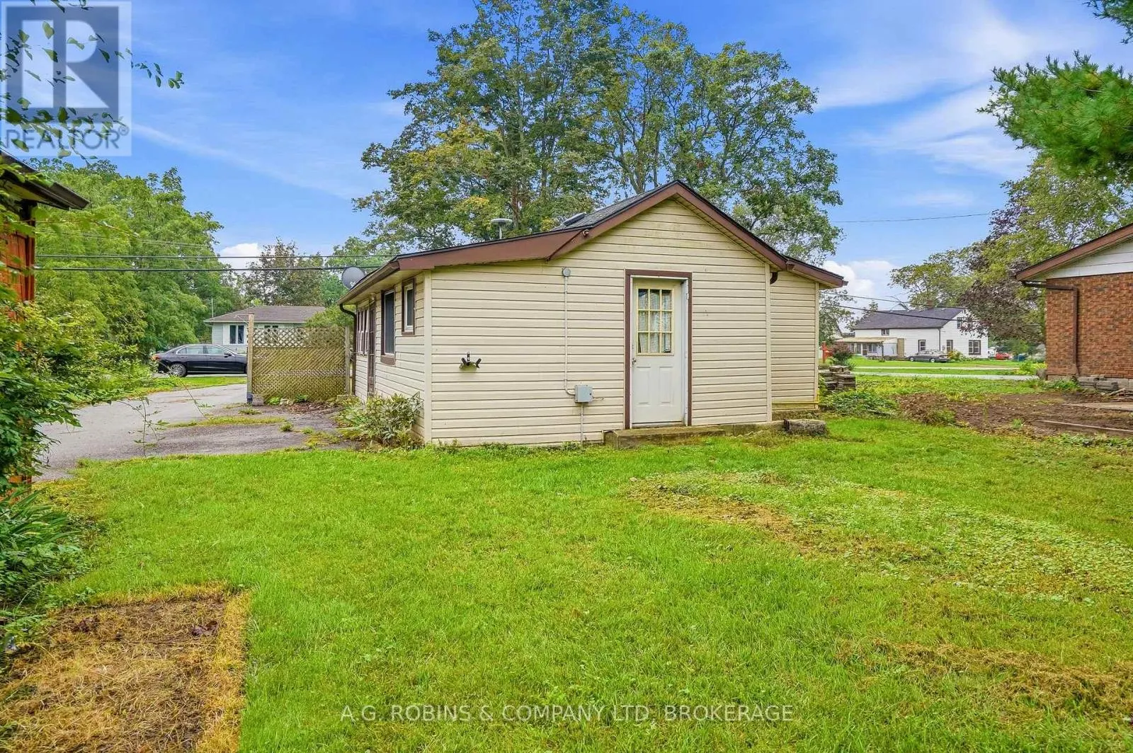 12040 LAKESHORE ROAD