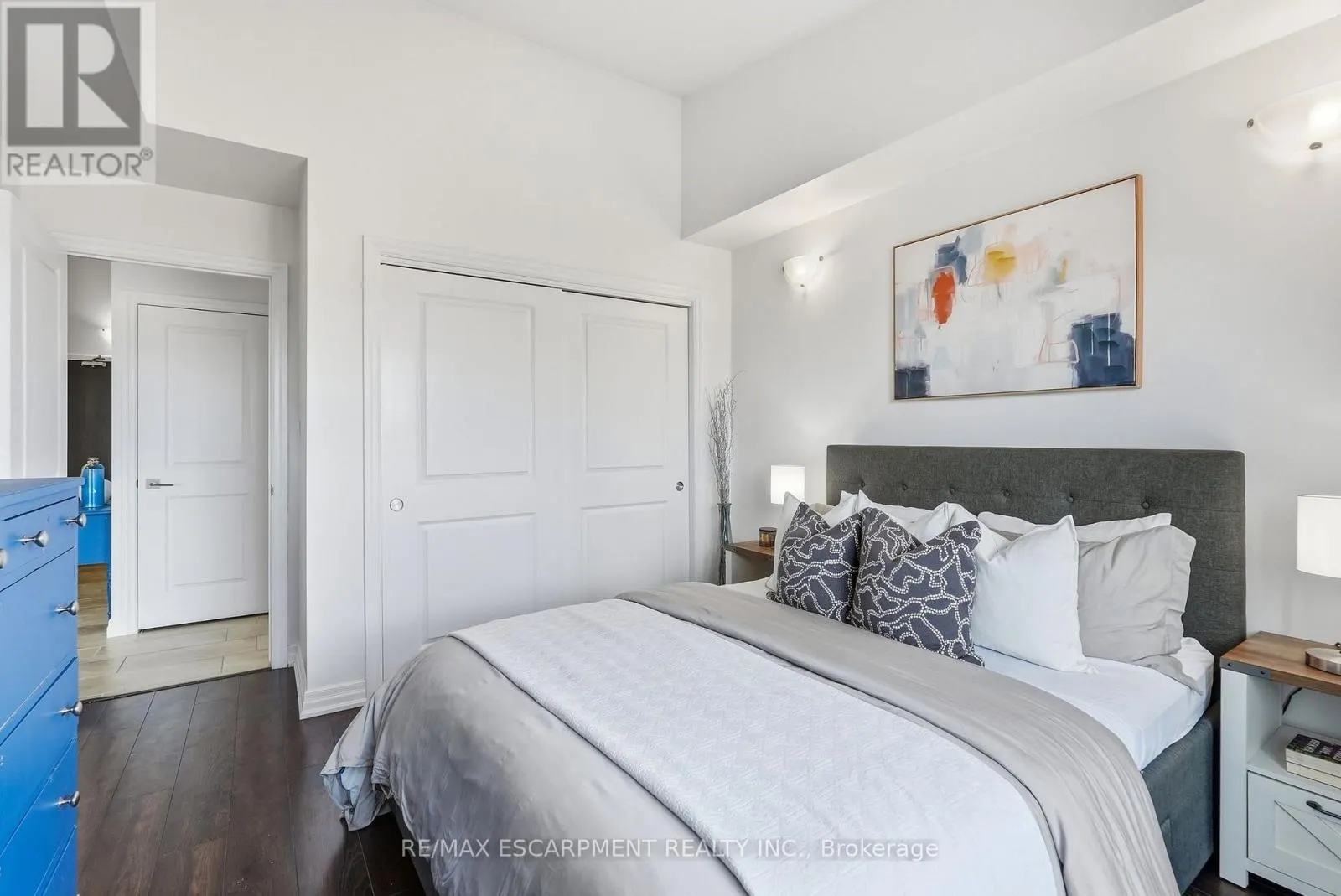 321 - 170 ROCKHAVEN LANE