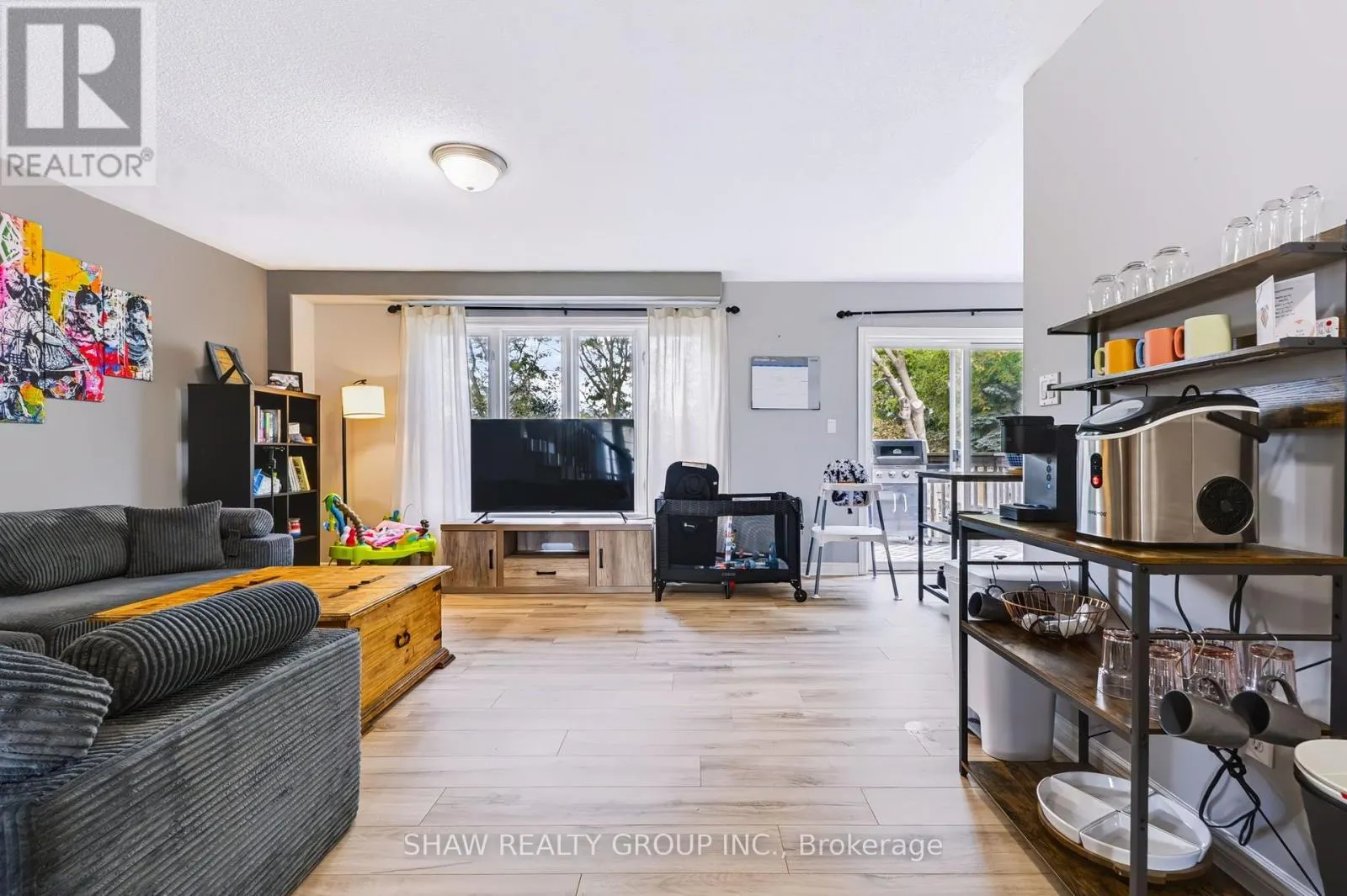 24 FALLINGBROOK CRESCENT