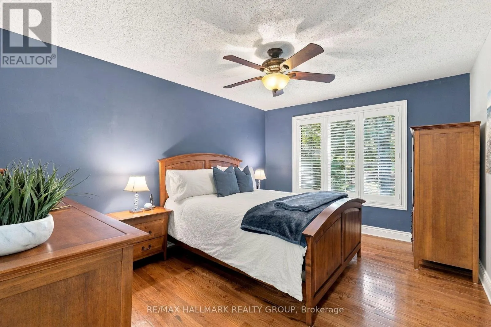 22 GRAND HARBOUR COURT